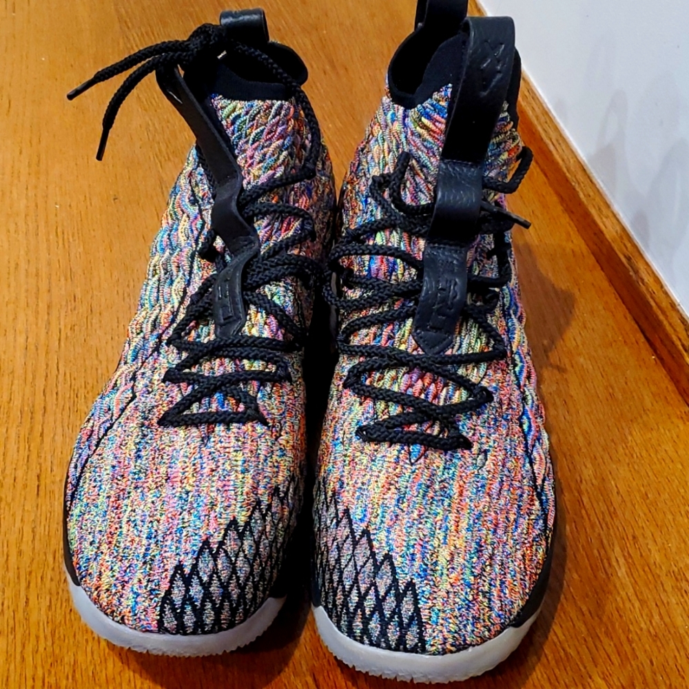 LeBron 15 horseman size 11 US nearly new condition